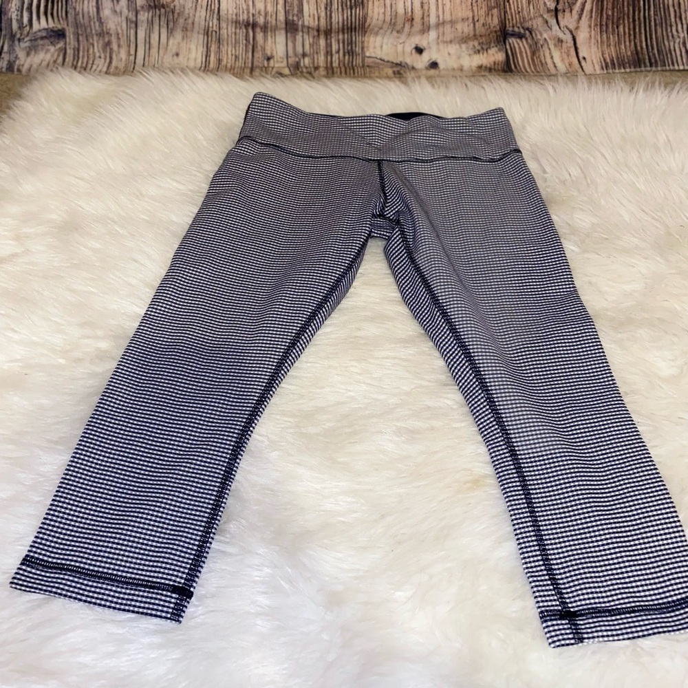 Lululemon gingham wonder under crop leggings size 8